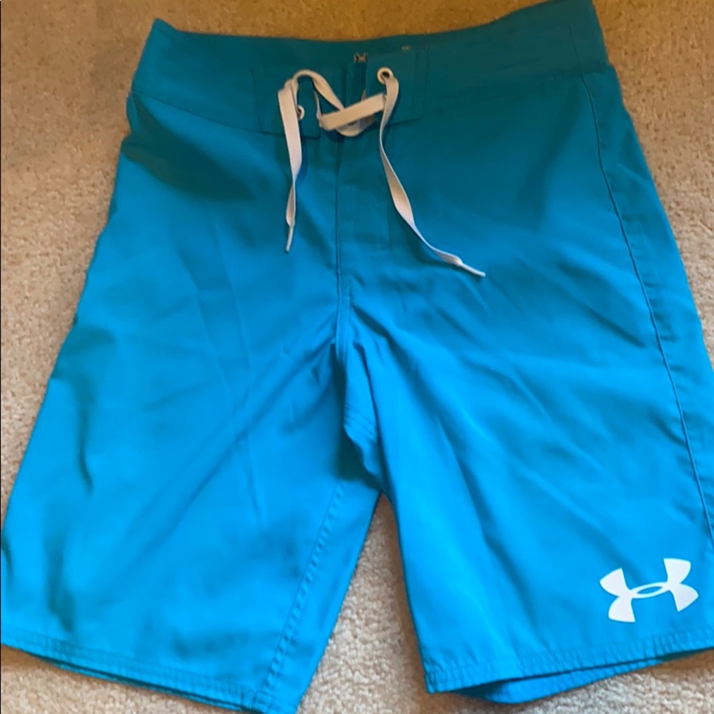 UA SWIM TRUNKS SIZE 27